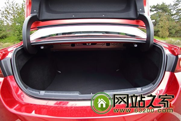 【车评】四驱轿跑车 2022 Mazda3 2.5 Turbo Premium Plus AWD
