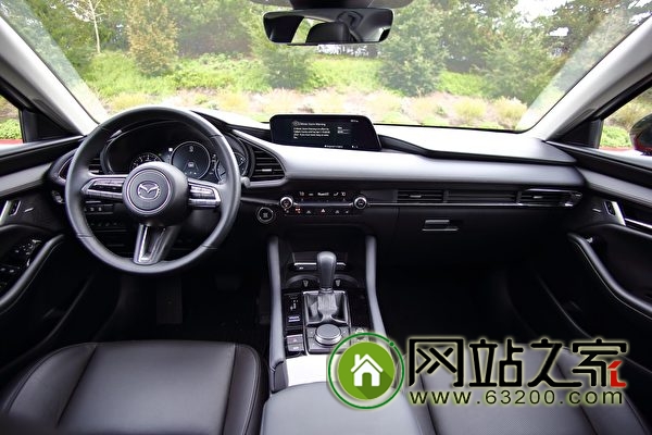 【车评】四驱轿跑车 2022 Mazda3 2.5 Turbo Premium Plus AWD