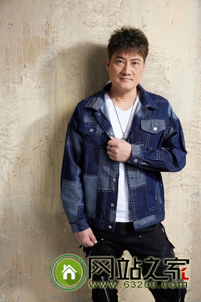 台语金曲被外国人翻唱 农夫歌手杨哲再成话题