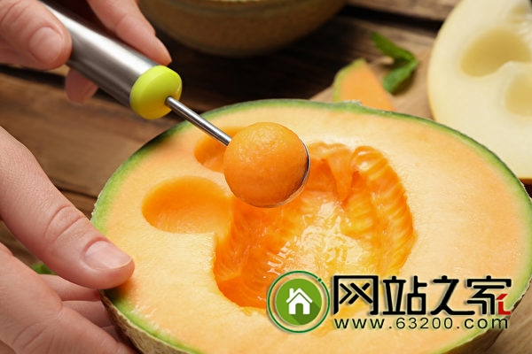 哈密瓜的6大功效、3种切法及1个独特吃法